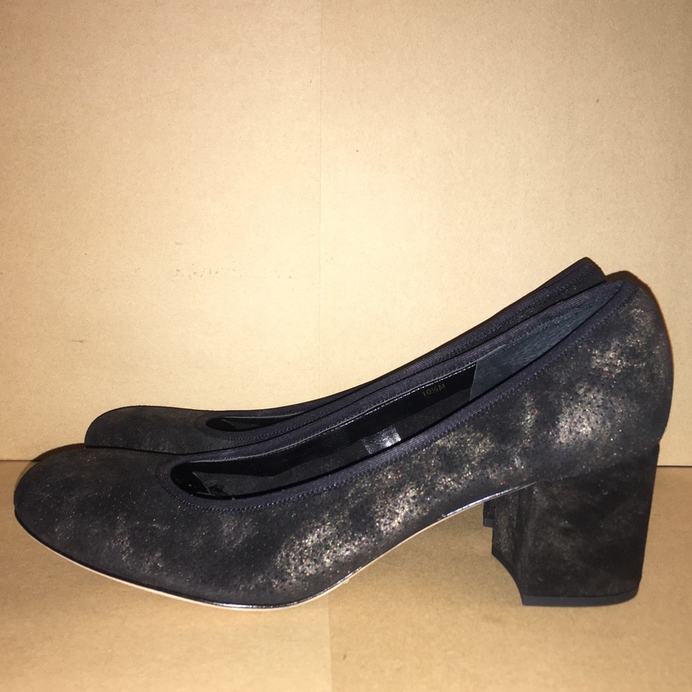 Vaneli Black/Gold Suede Zara Pumps Size 10.5 M